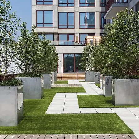 5 Mins To Midtown Central Luxury Penthouse 2B2B Duplex With Private Terrace